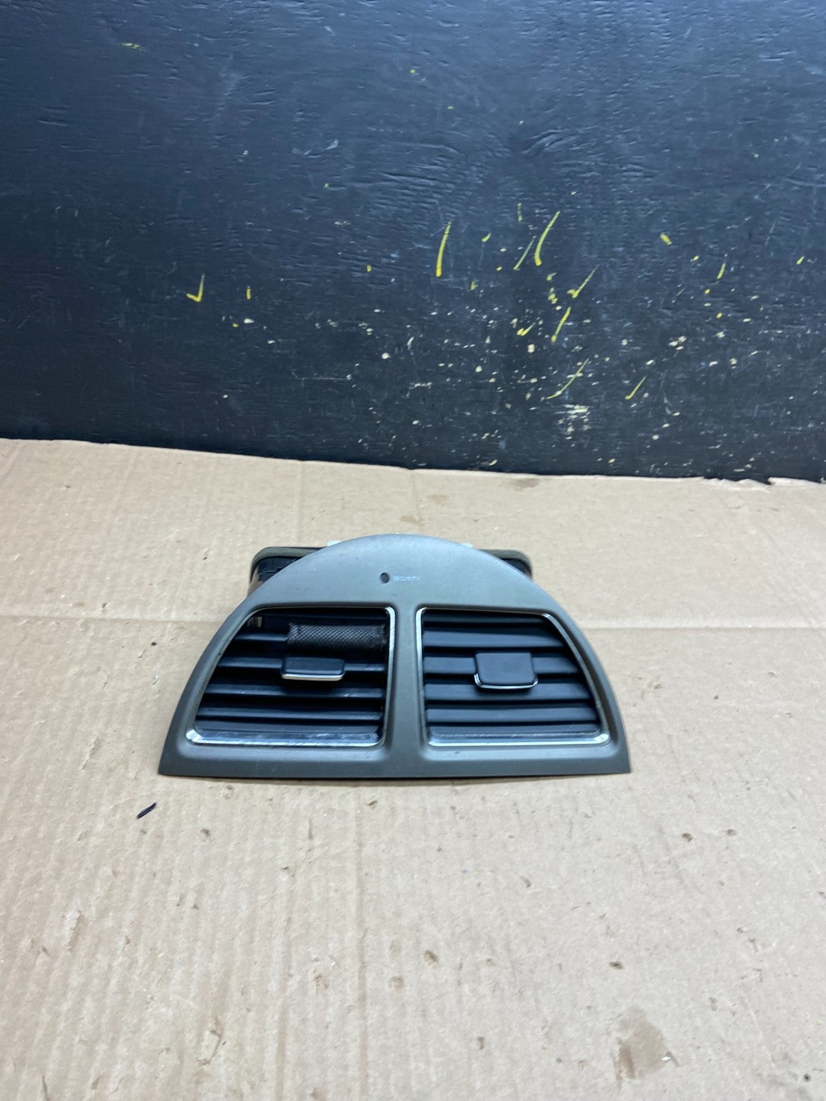 2010 2011 2012 Lexus ES350 Front Center Dashboard Air Vent OEM Y2296 DG0
