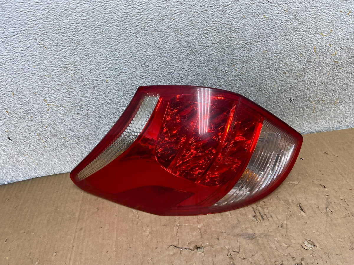 2006 2007 2008 Toyota Rav4 Left Driver LH Side Tail Light AI9155 LK0