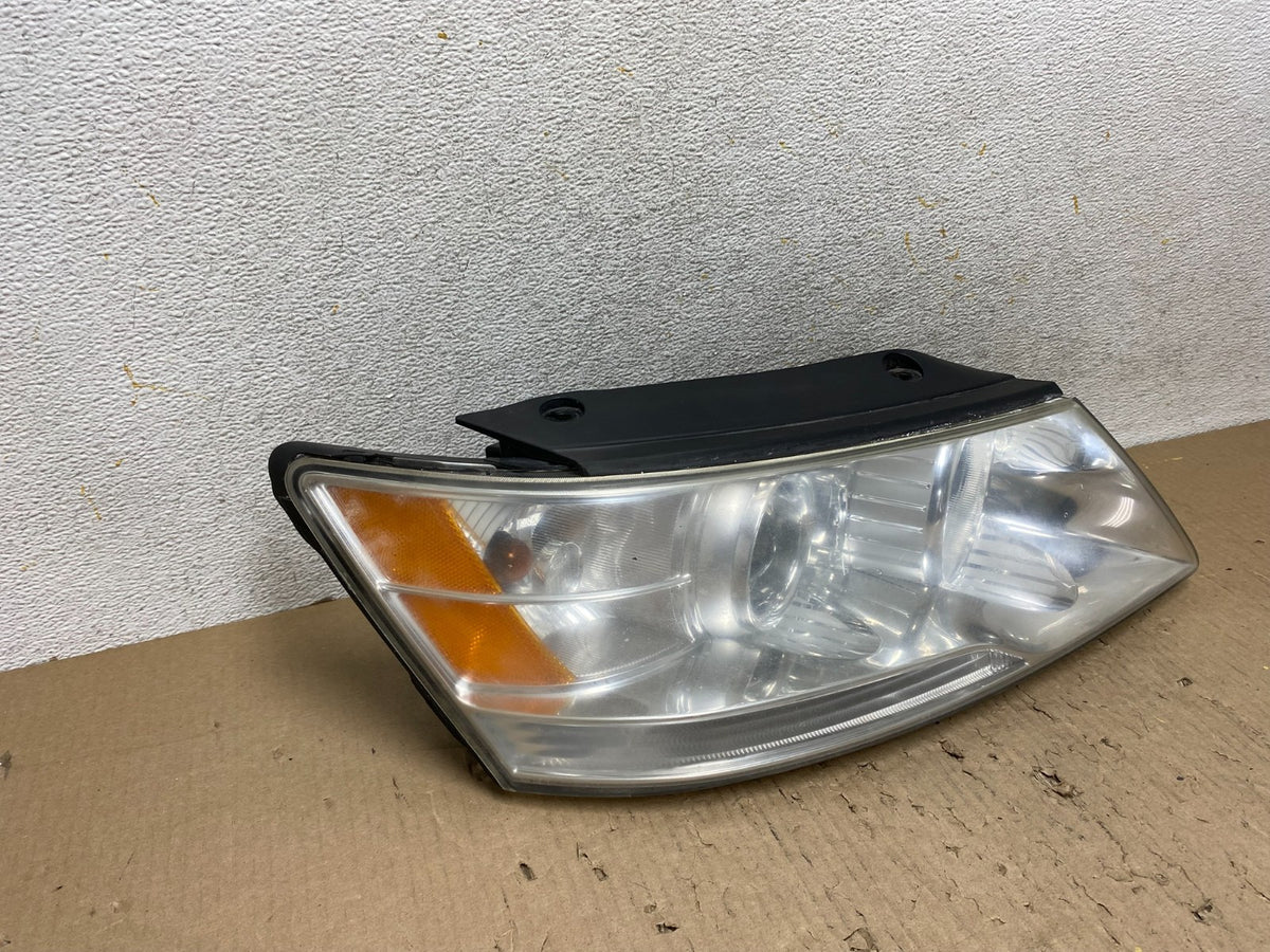 2009 to 2010 Hyundai Sonata Right Passenger RH Side Headlight Halogen AH5990 DW1