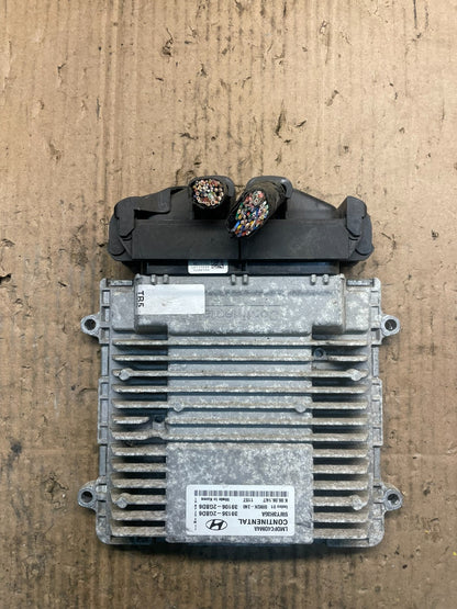2014 to 2015 Hyundai Tucson Engine Computer Ecu Pcm Ecm Pcu Oem s4898 DG0