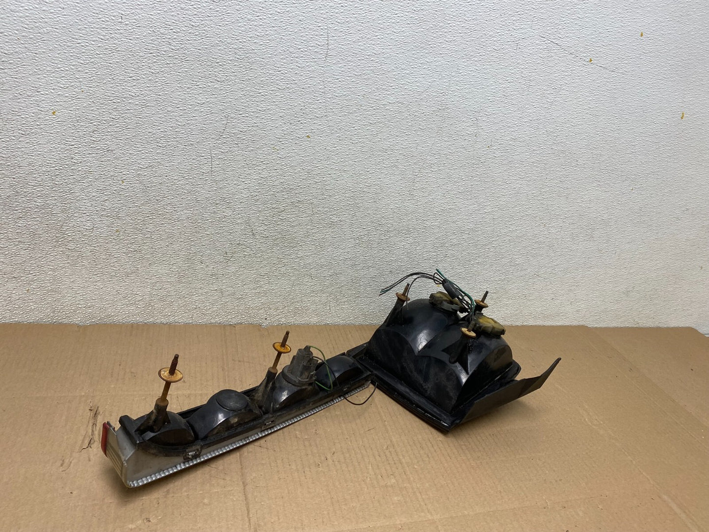 1991-1996 Oldsmobile Cutlass Right Passenger RH Side Tail Light F5906 KC6