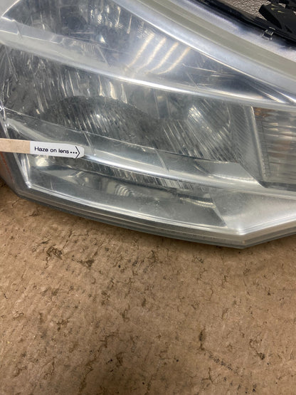 2008 2009 2010 2011 Ford Focus Right Passenger Rh Side Headlight Y6868 DW5