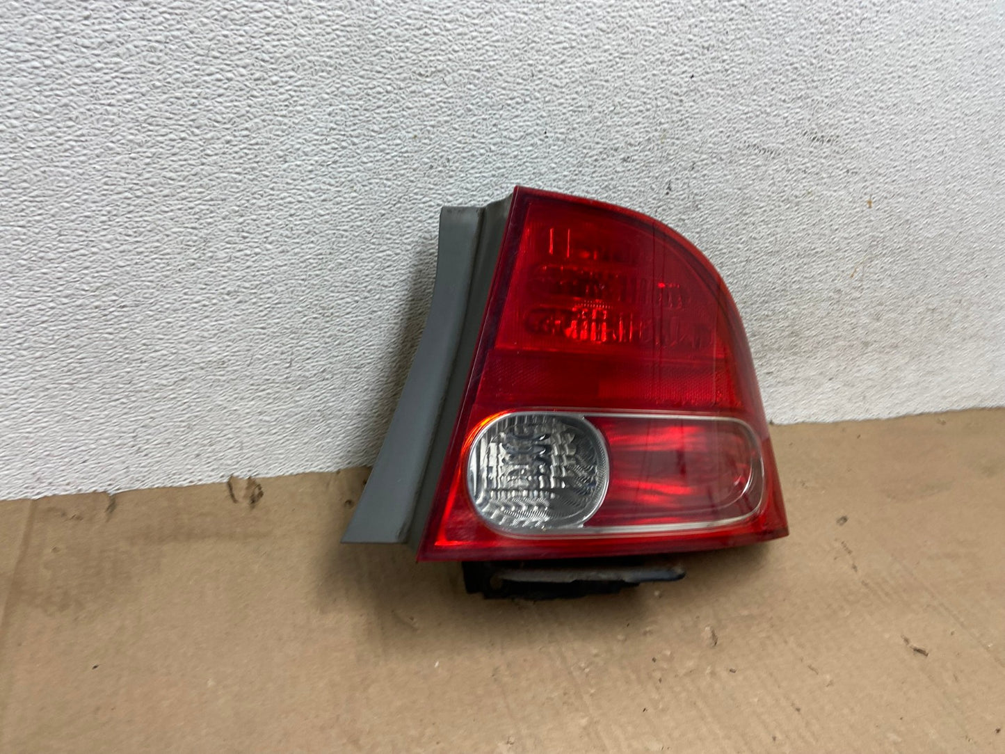 2006 2007 2008 Honda Civic Right Passenger Rh Side Tail Light AE9118 LK2
