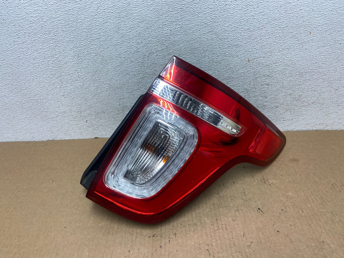 2011 2012 2013 2014 2015 Ford Explorer Right Passenger RH Tail light AF9746 LK0