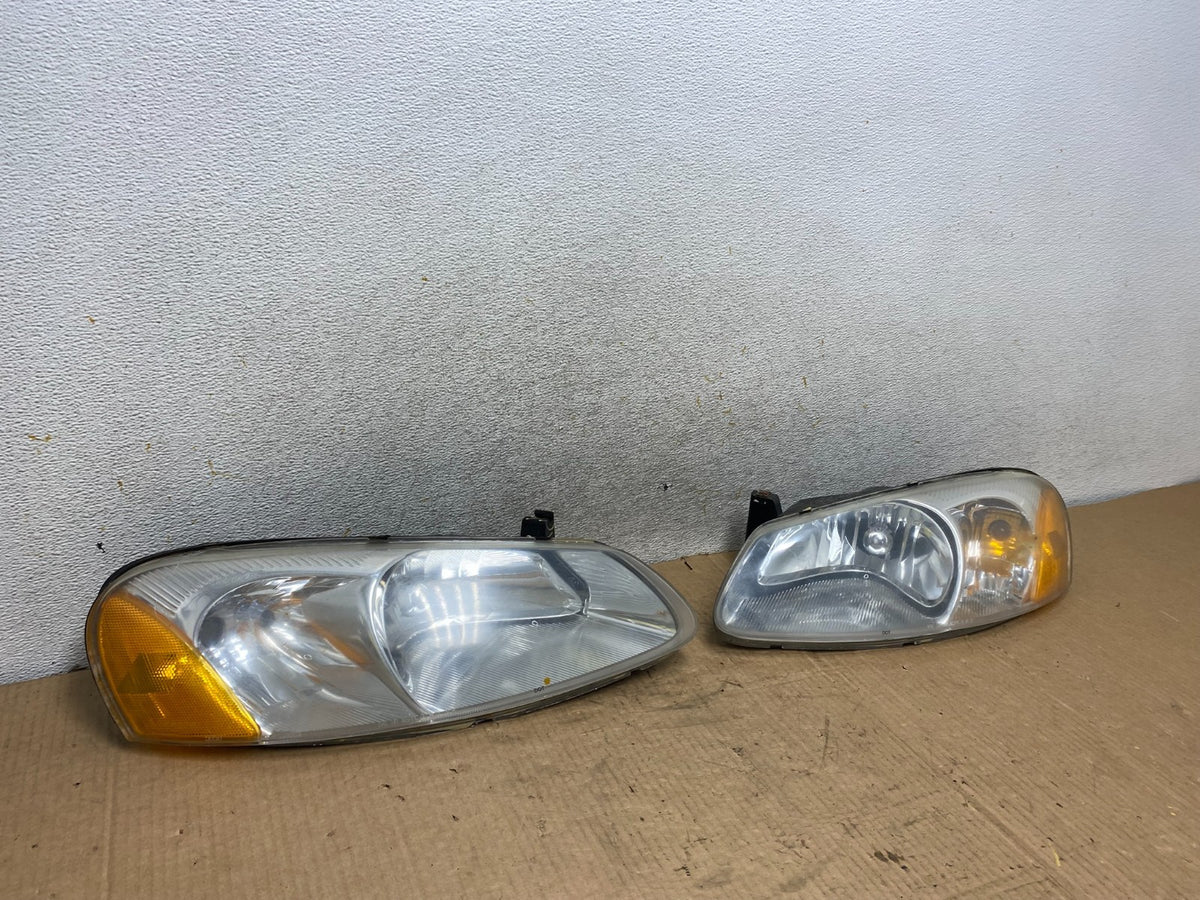 2001 to 2002 Chrysler Sebring Left+Right Side Headlights AI7896 DW2