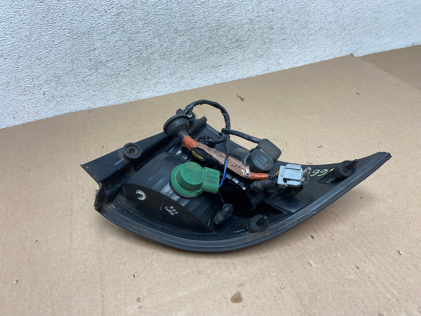 2000 2001 2002 Lincoln Ls Right Passenger RH Side Tail Light AG6662 LK3