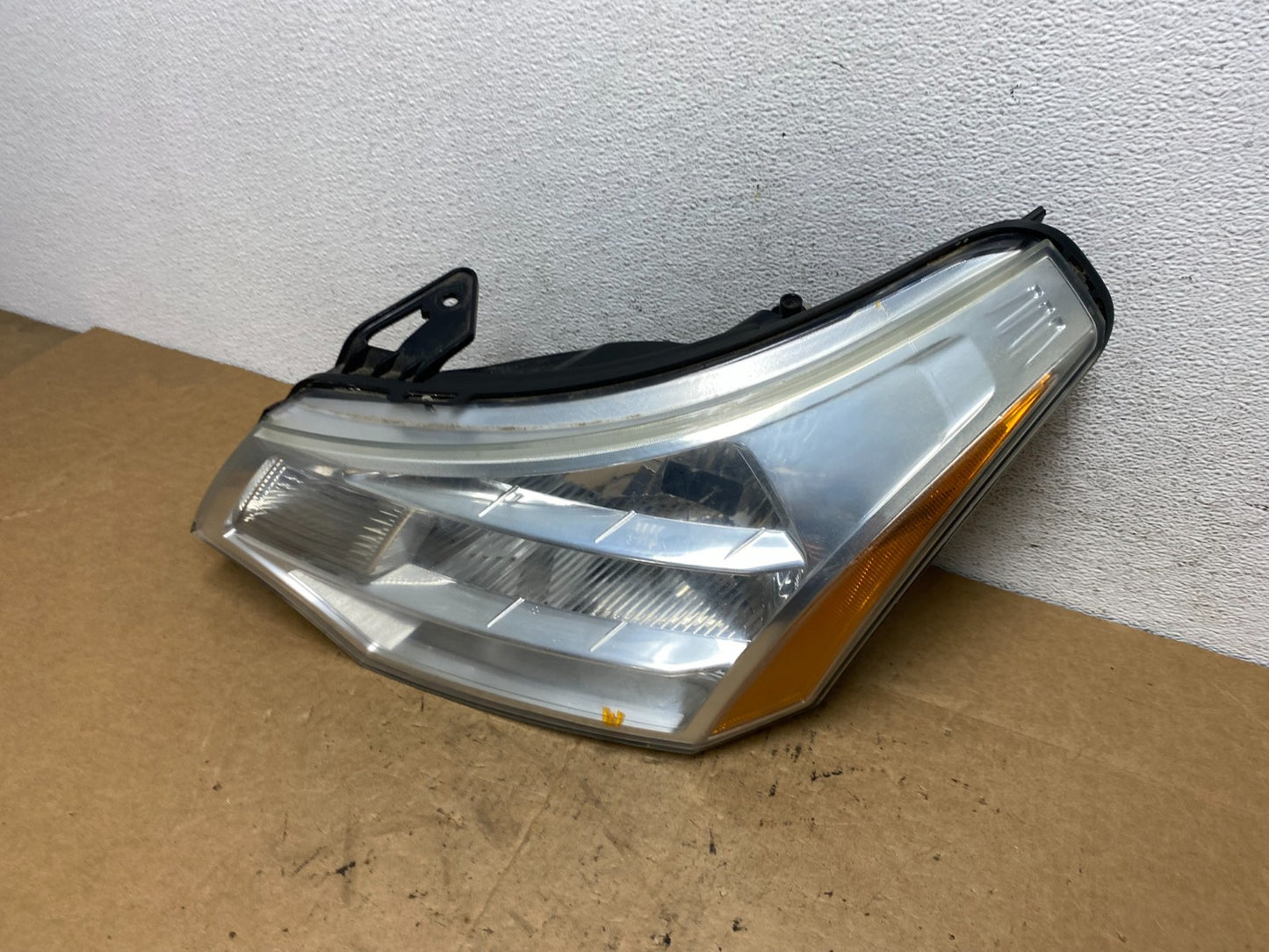 2008 2009 2010 2011 Ford Focus Left Driver Lh Headlight Halogen AD5234 DW1