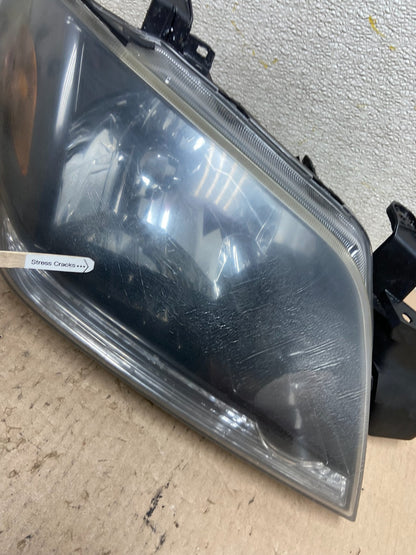 2003-2004 Mitsubishi Outlander Right Passenger Headlight Oem Z4075 DG4