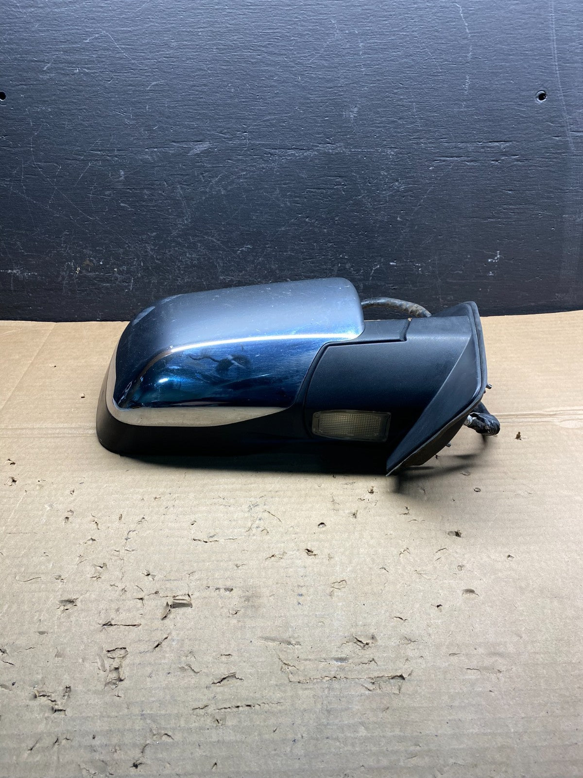 2004 to 2015 Nissan Armada Right Passenger Turn Signal Door Mirror AC8817 DG2