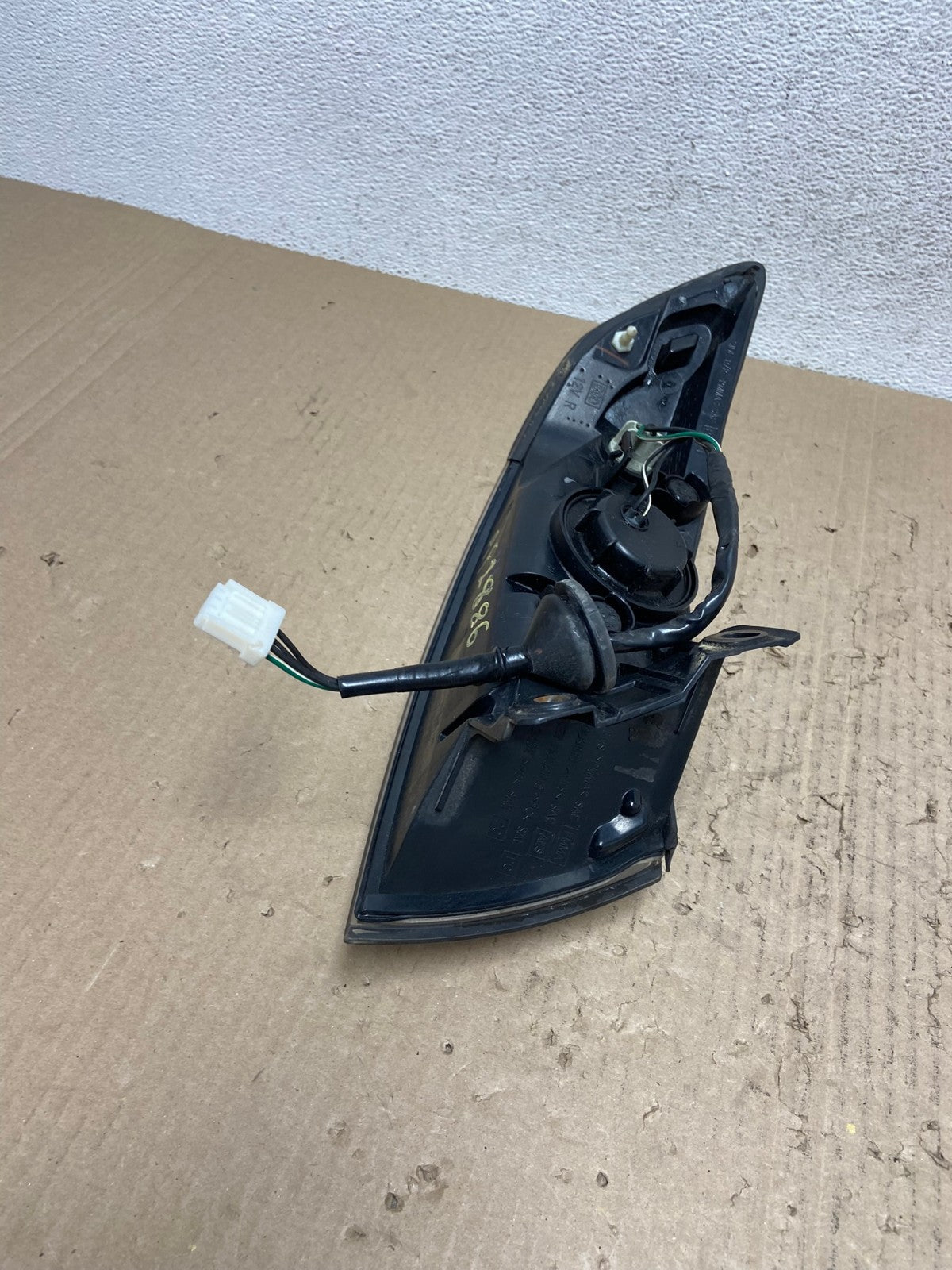 2006 2007 2008 Infiniti FX35 Right Passenger Smoked lens Tail Light AF28867