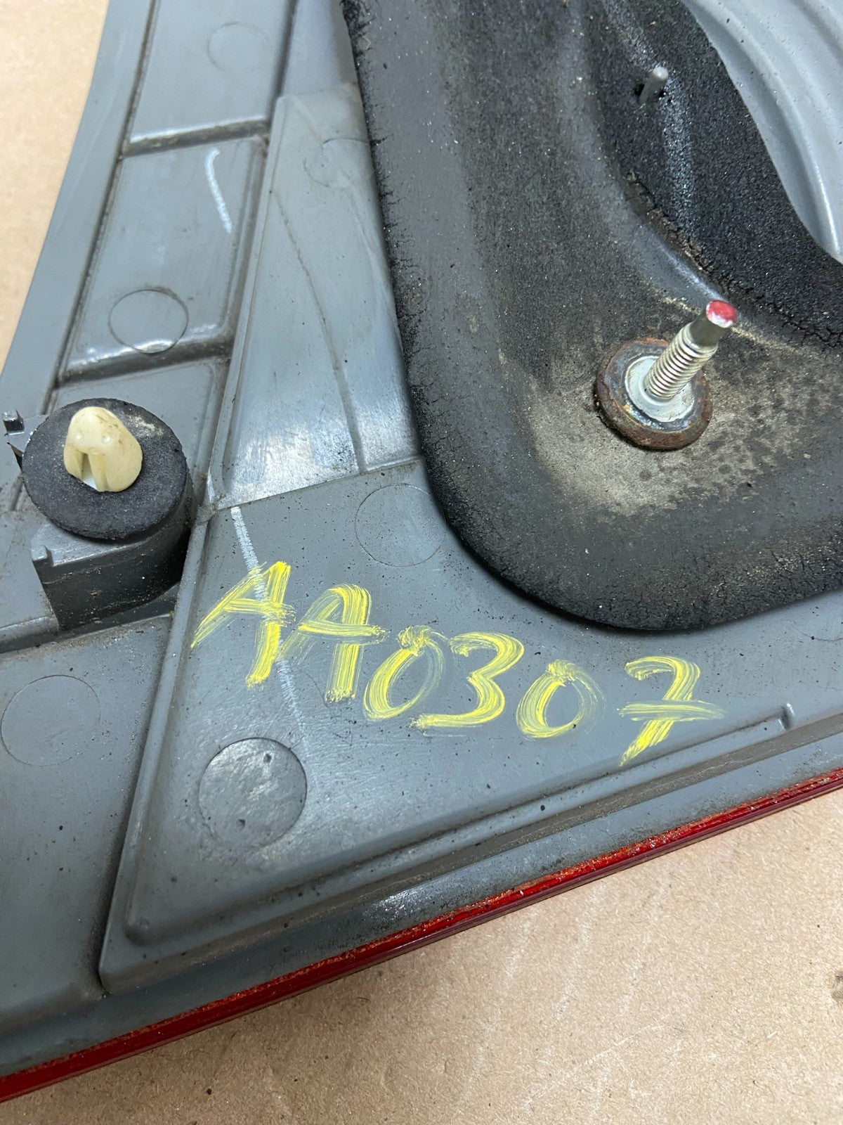 2005 2006 2007 Honda Odyssey Inner Left Driver Lh Tail Light AA0307 DW7