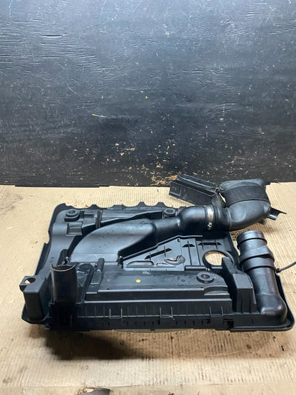 2005 - 2008 Volkswagen Jetta Beetle 2.5L Passat Engine Cover 07k129601G V4255 DG4