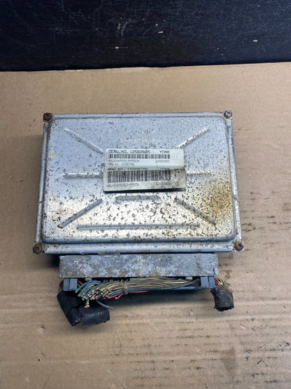 2003-2006 Chevrolet Tahoe Silverado Engine Control Unit Module ECM ECU AE2135 DW0