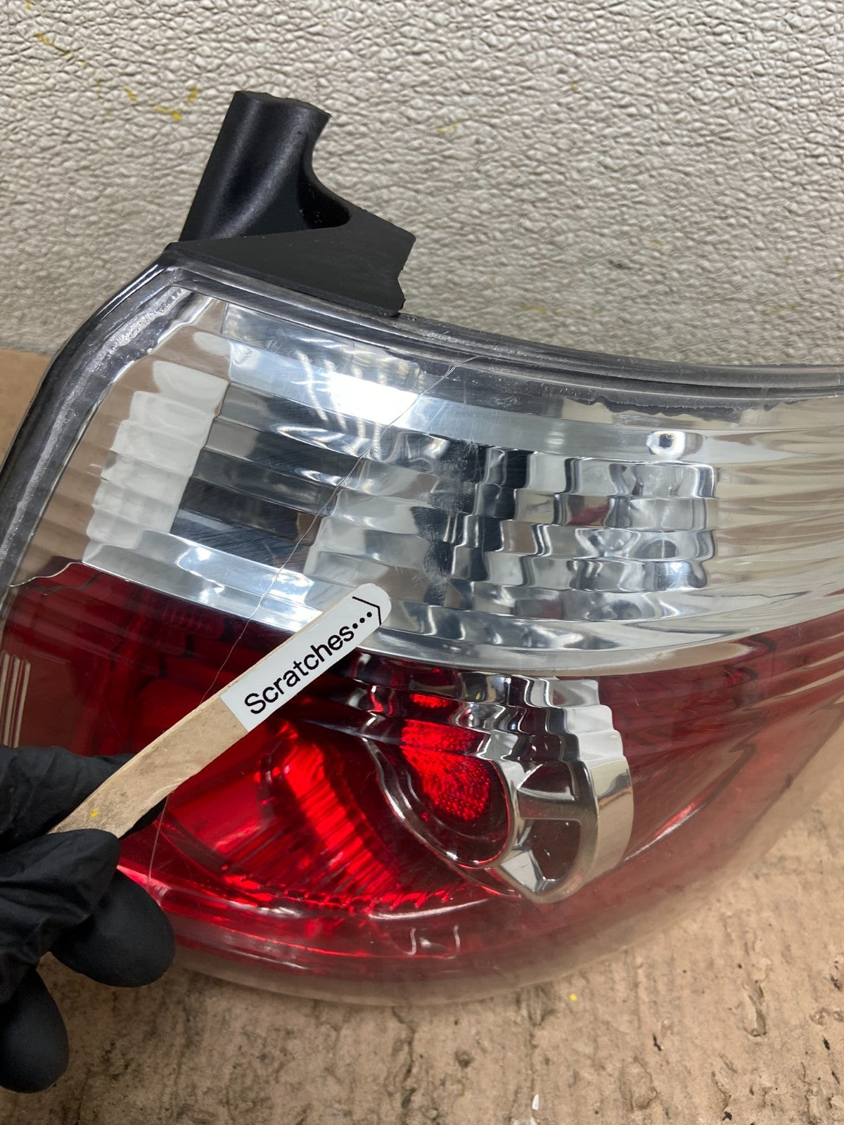 2007 to 2012 GMC Acadia Halogen Tail Light Right Passenger RH Side Y4840 PS3