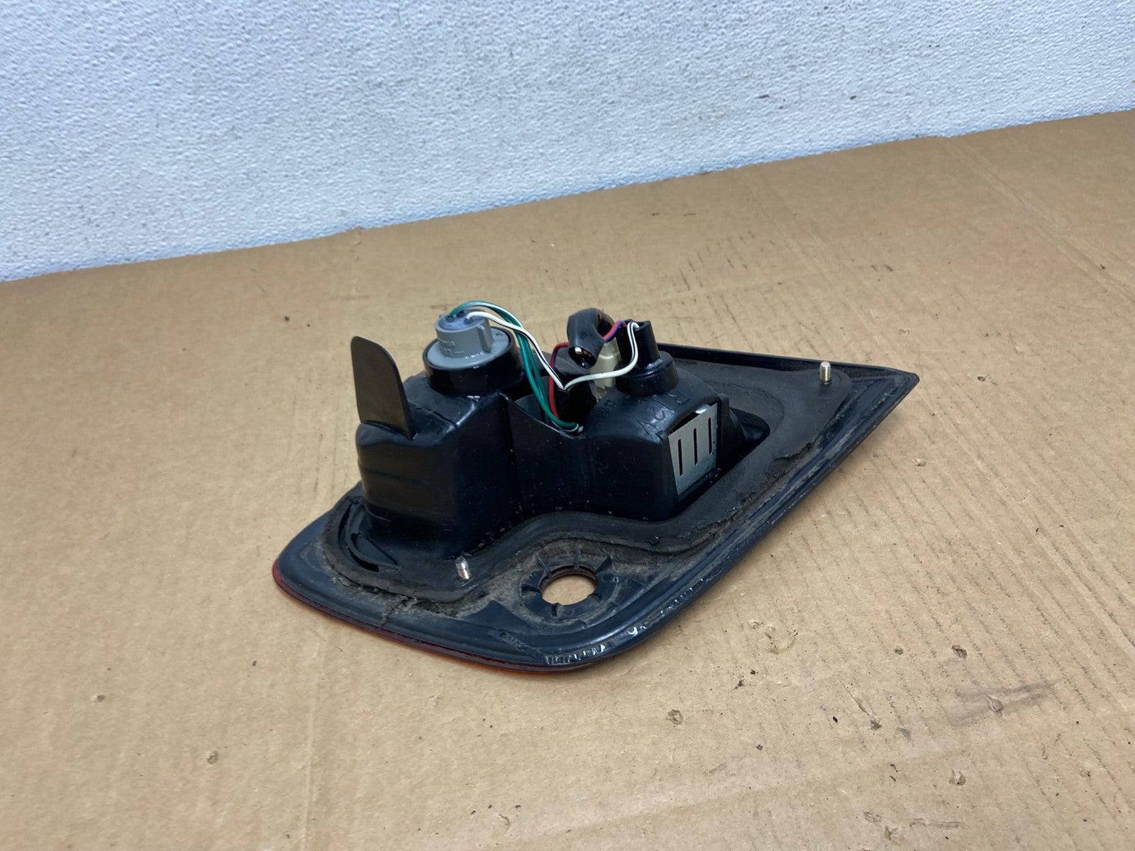 1998-1999 Toyota Avalon Right Passenger RH Side Inner Tail Light AC7516 LK5