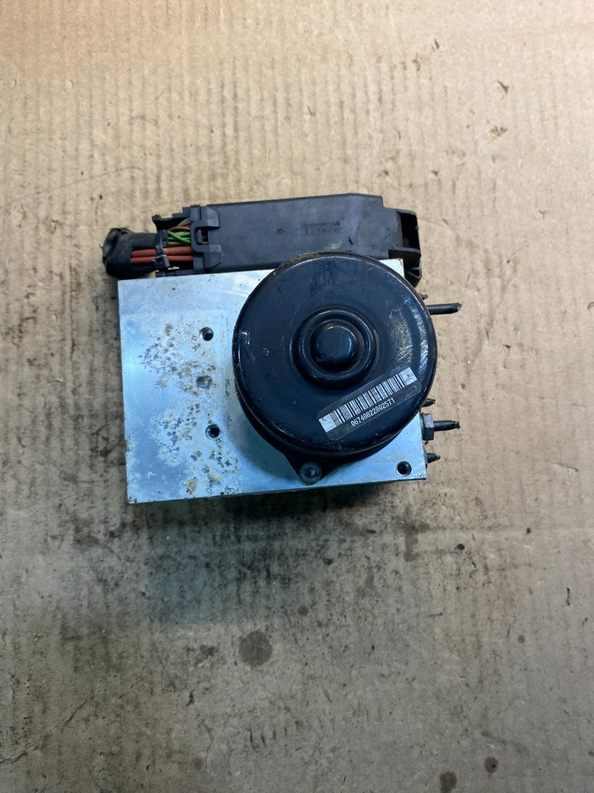 2006 - 2007 Mercedes C280  ABS Anti Lock Brake Pump Module a2035454732 z4653 DG0