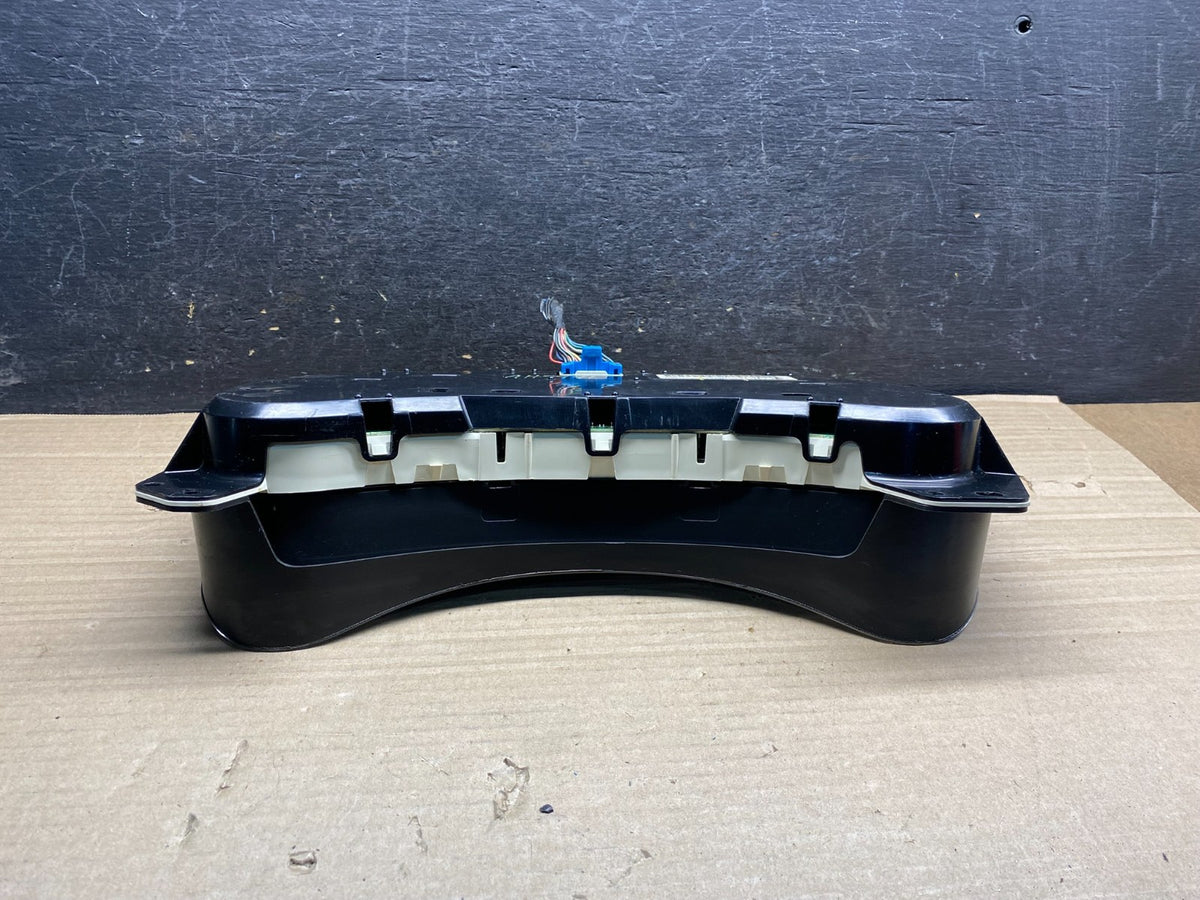 2003 to 2006 Chevrolet Silverado Speedometer Instrument Cluster AH9941 DG4