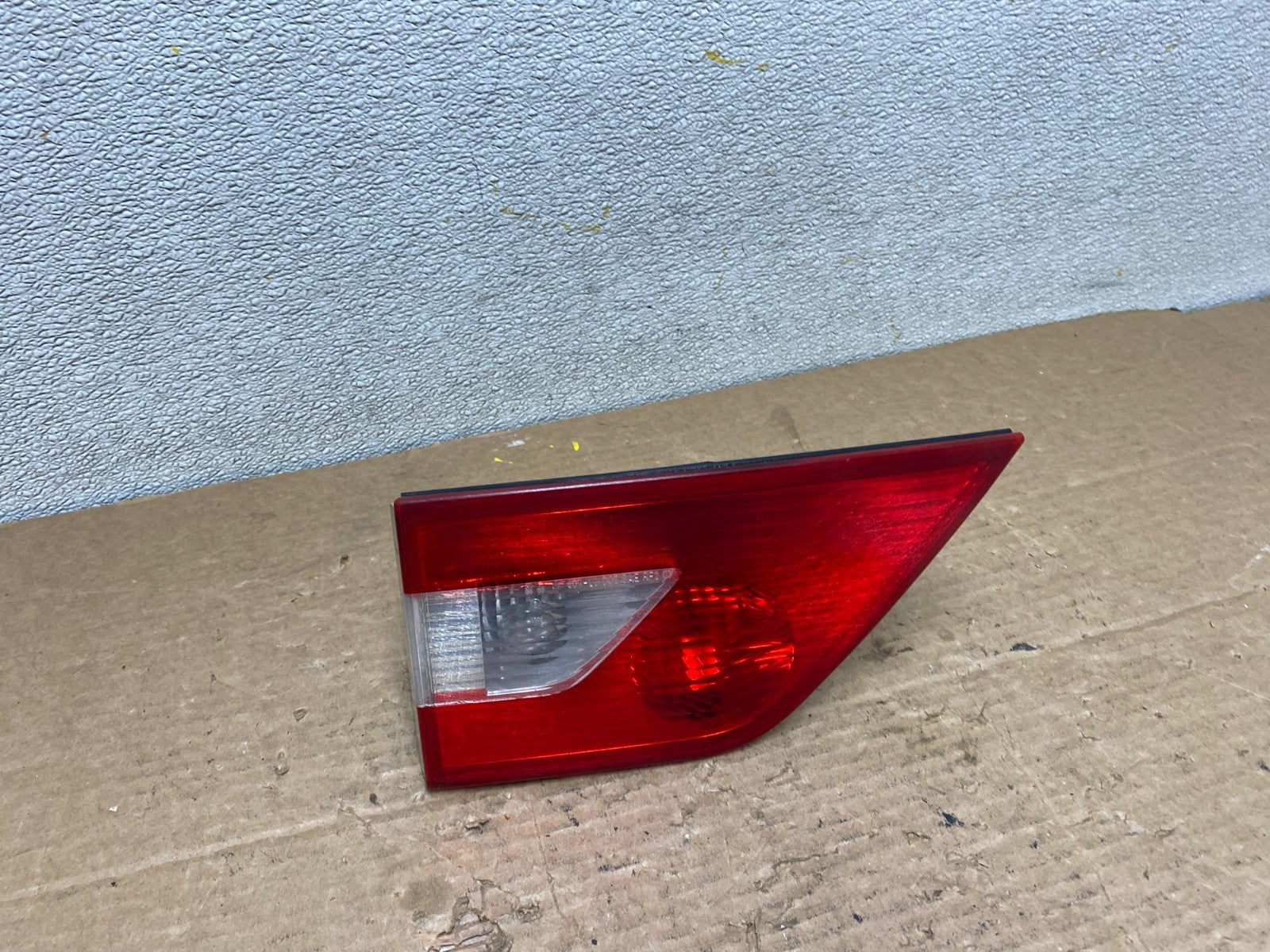 2004 2005 2006 Bmw X3 Left Driver Lh Inner Tail Light OEM Z2893 DW0