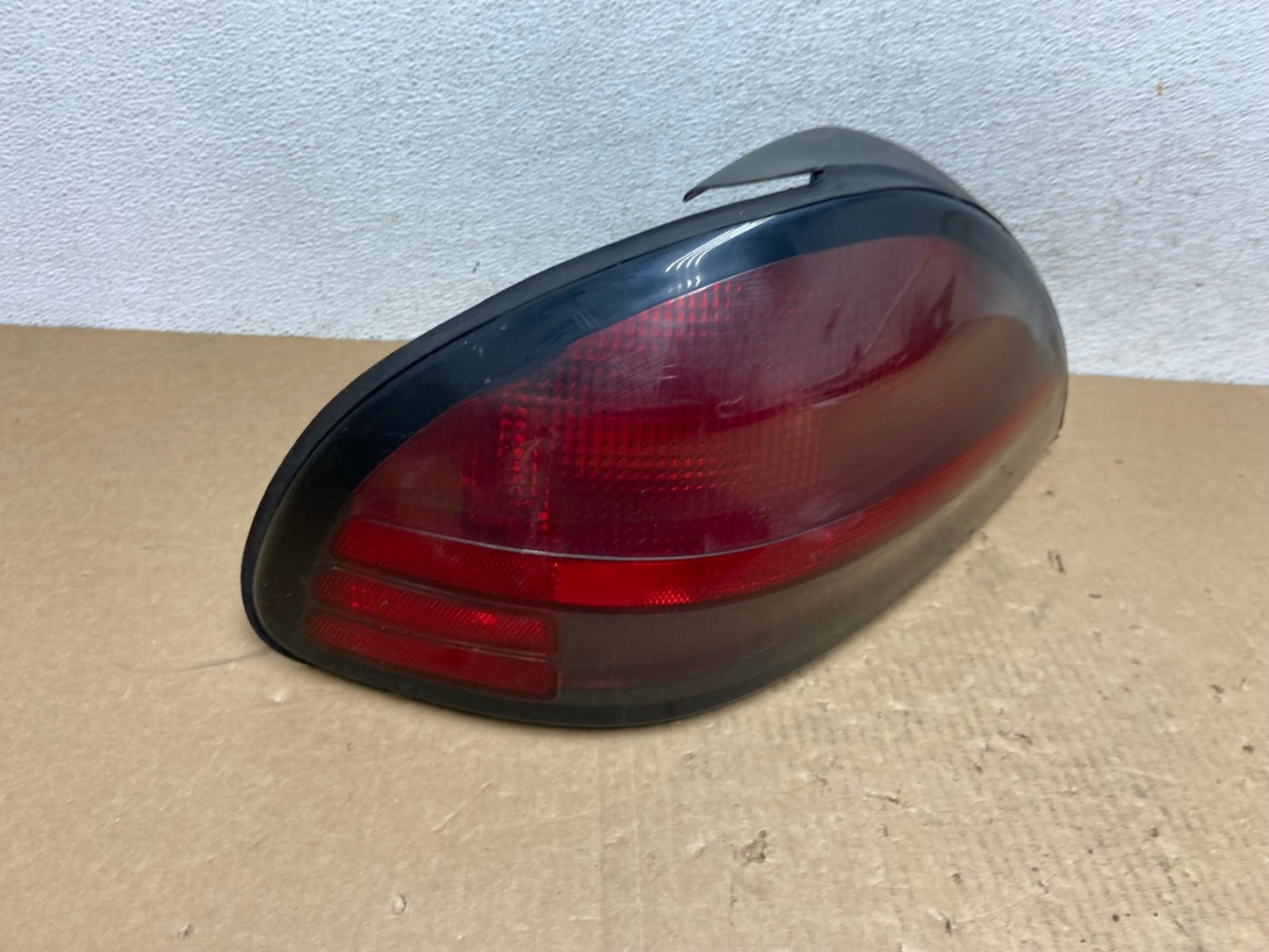 1999-2005 Pontiac Grand AM Left Driver LH Side Tail Light AG0523 LK2