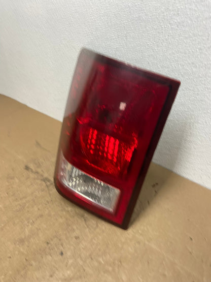 2007 2008 2009 2010 Jeep Grand Cherokee Left Driver Lh Tail Light Oem AB8419 LK1