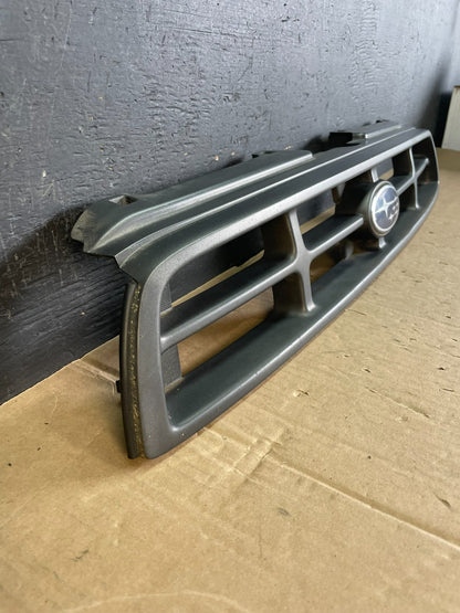 2002 to 2003 Subaru Impreza Front Grille Grill Black AD5767 DG2