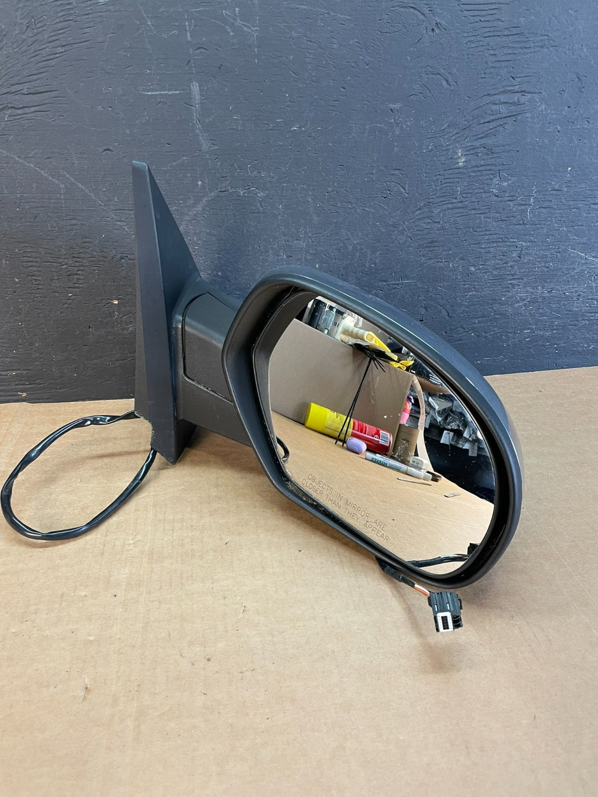 2007-2013 Chevrolet Tahoe Silverado Suburban Right Passenger Mirror AE8295 DW2