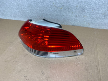 2002 to 2005 BMW 7-Series 745i 760i Right Passenger RH Side Tail Light Oem W85171