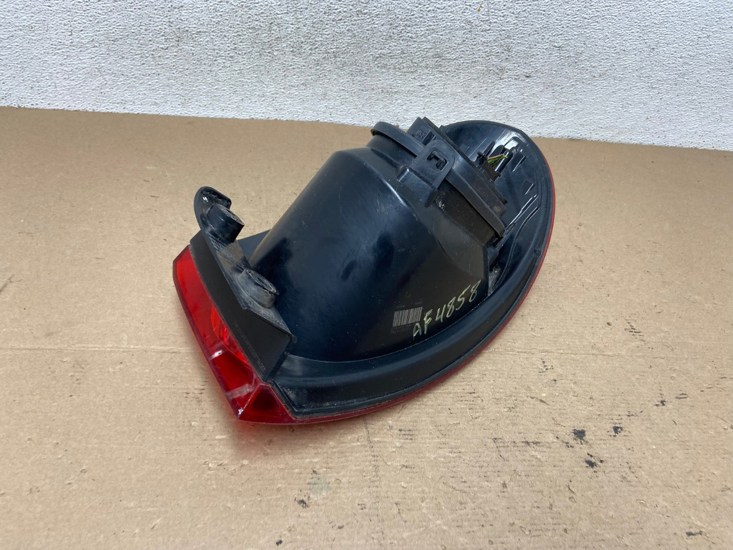 2009 to 2011 Volkswagen Tiguan Left Driver Side Tail Light AF4858 LK5