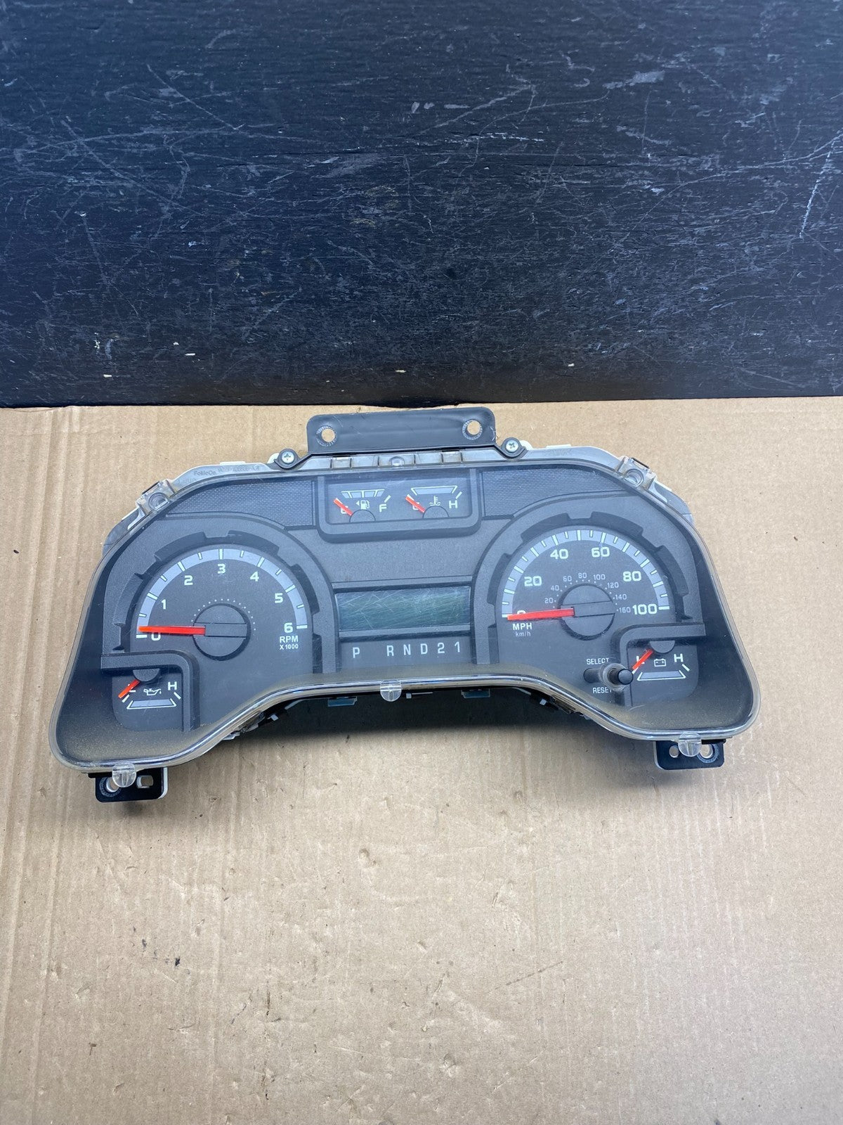 2011 to 2013 Ford E150 E250 E350 VAN Gauge Speedometer Cluster AE7599 DG0