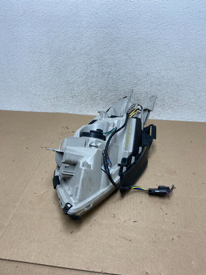 2008 to 2012 Chevrolet Malibu Right Passenger Rh Side Headlight AG6700 DW8