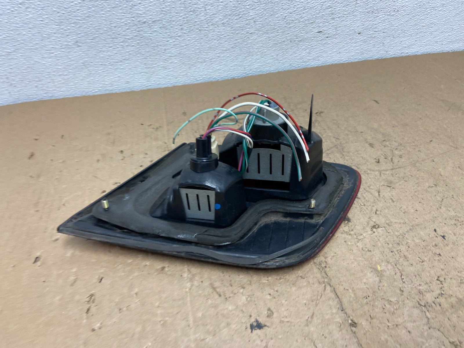 1998-1999 Toyota Avalon Left Driver Lh Side Inner Tail Light AC7333 DW4