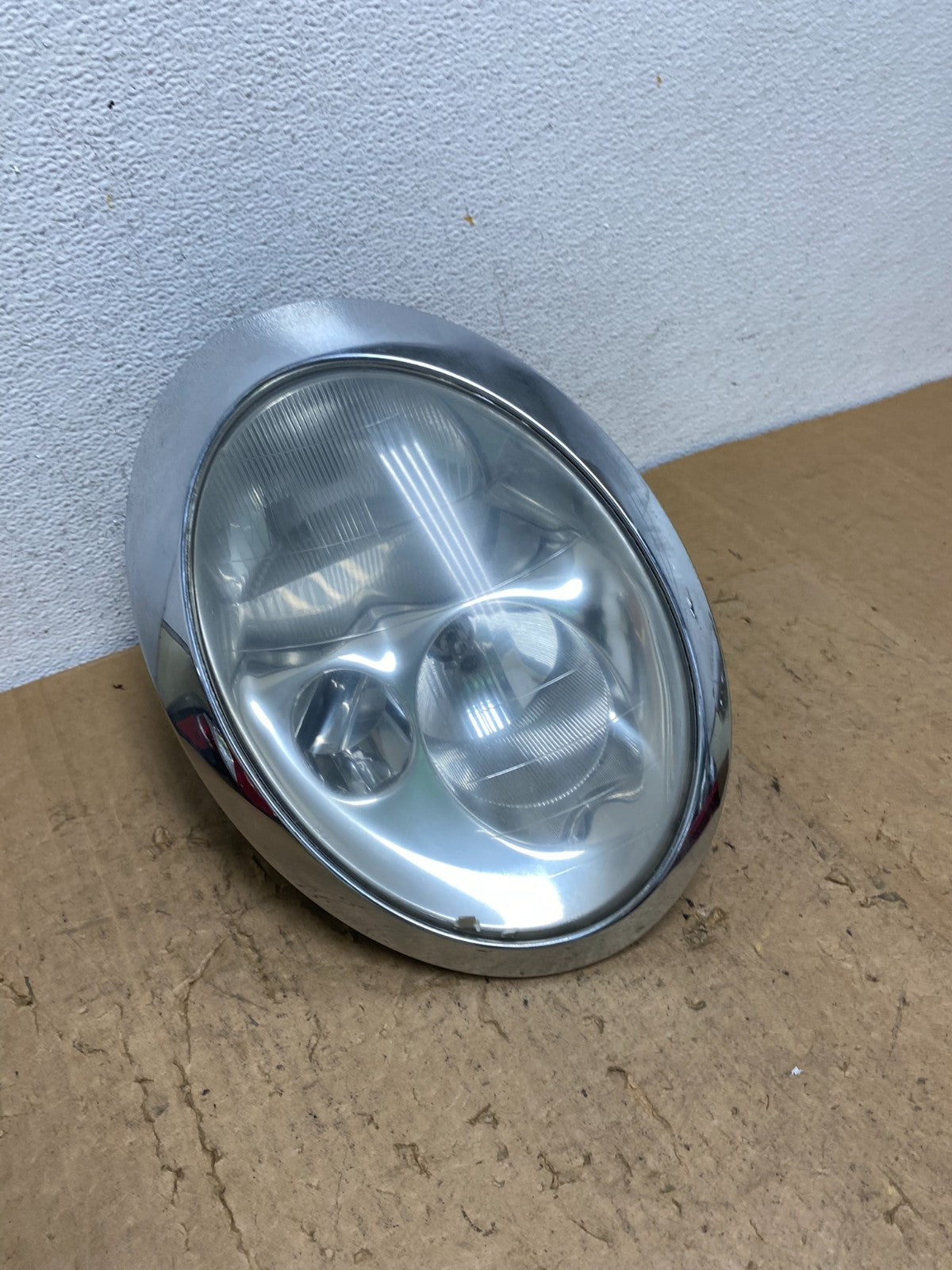 2002 2003 2004 Mini Cooper Right Passenger Side Headlight Halogen AD0641 DW2