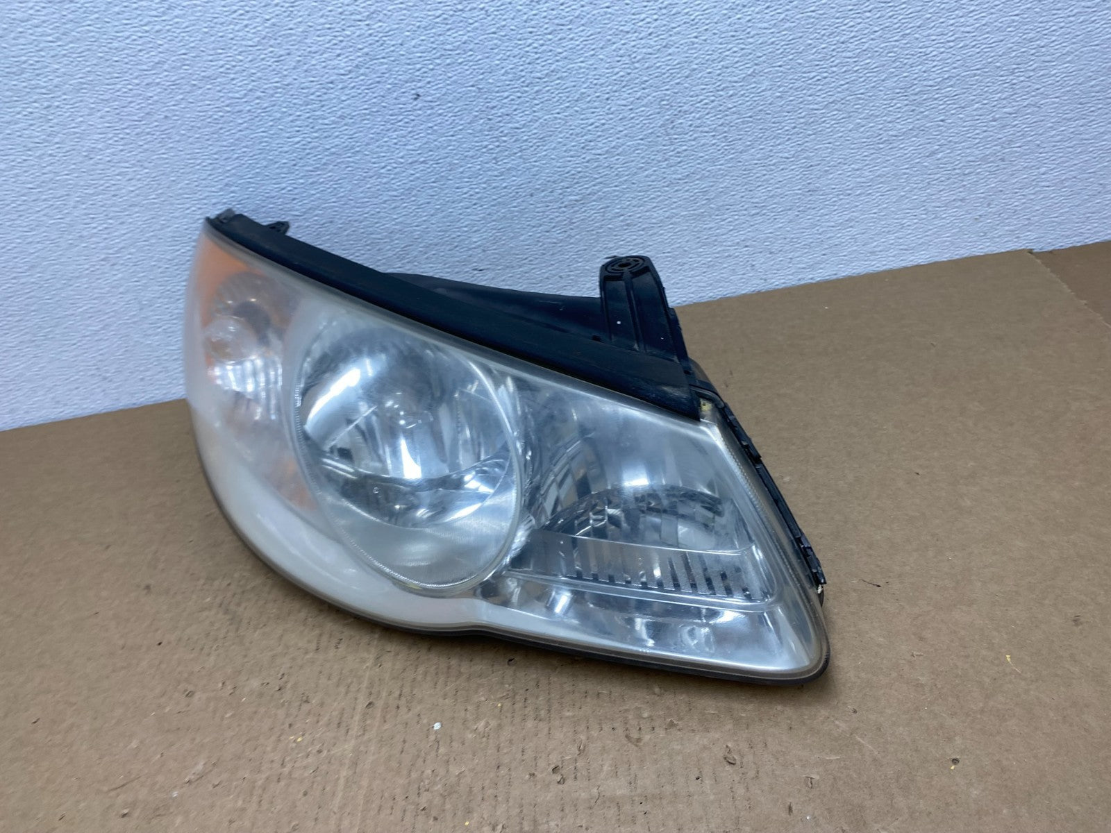 2007 2008 2009 2010 Hyundai Elantra Right Passenger Side Headlight AC1207 DW1