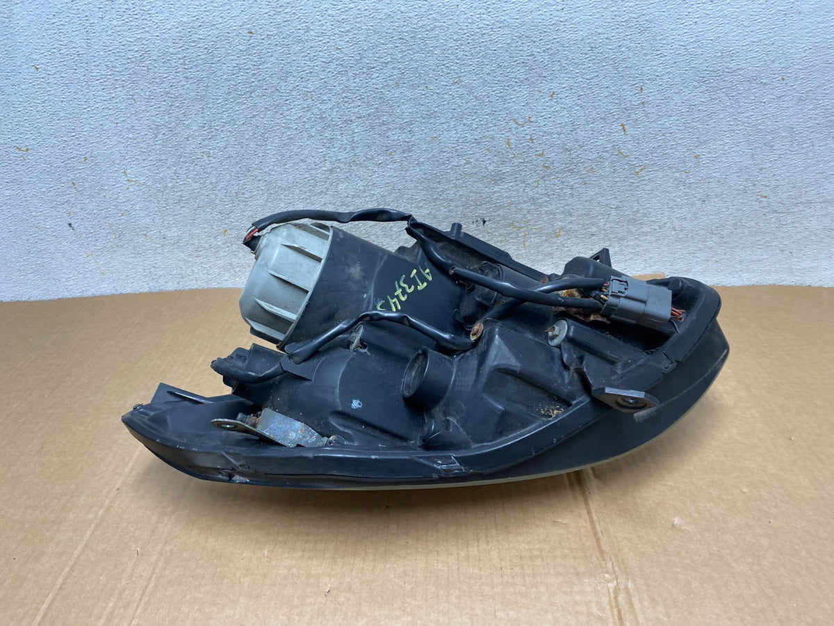 2004 2005 2006 Nissan Maxima Right Passenger Side Headlight Halogen AI3745 DW4