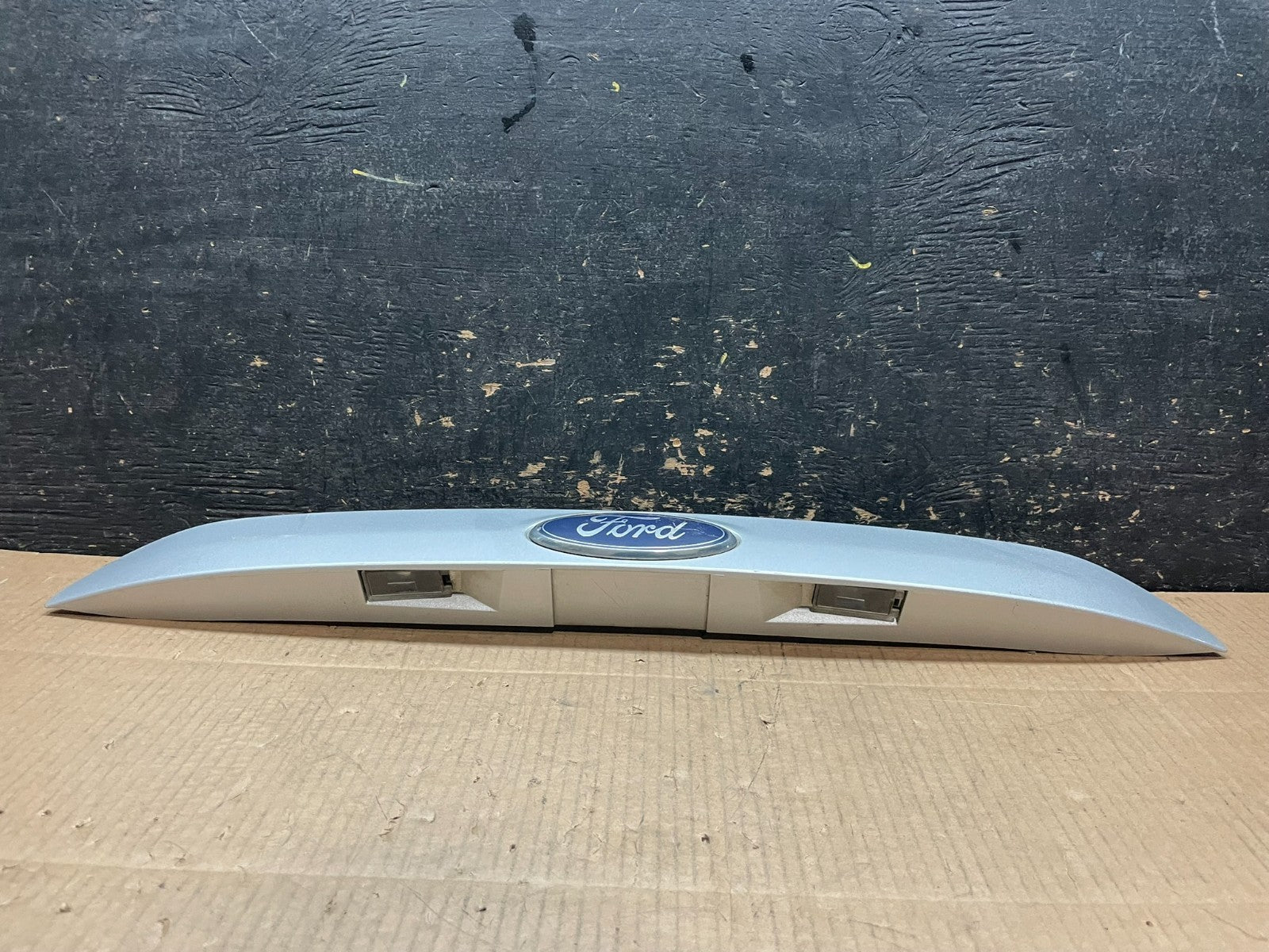 2013 to 2016 Ford Escape Rear Trunk Molding W/O Camera Oem y1790 DG4
