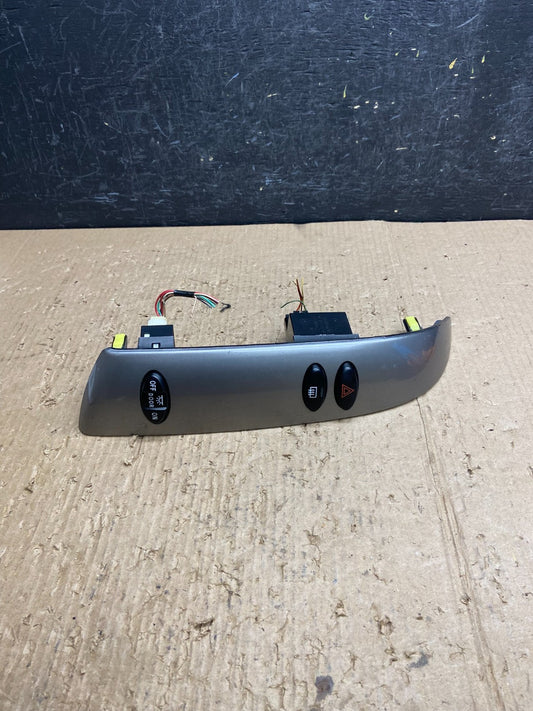 2004 to 2010 Toyota Sienna Left Side Climate Switches Bezel Trim AF1691 DG0