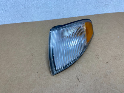 1996 to 1998 Mazda MPV Front Left Driver LH Side Turn Signal AC1700 DG2