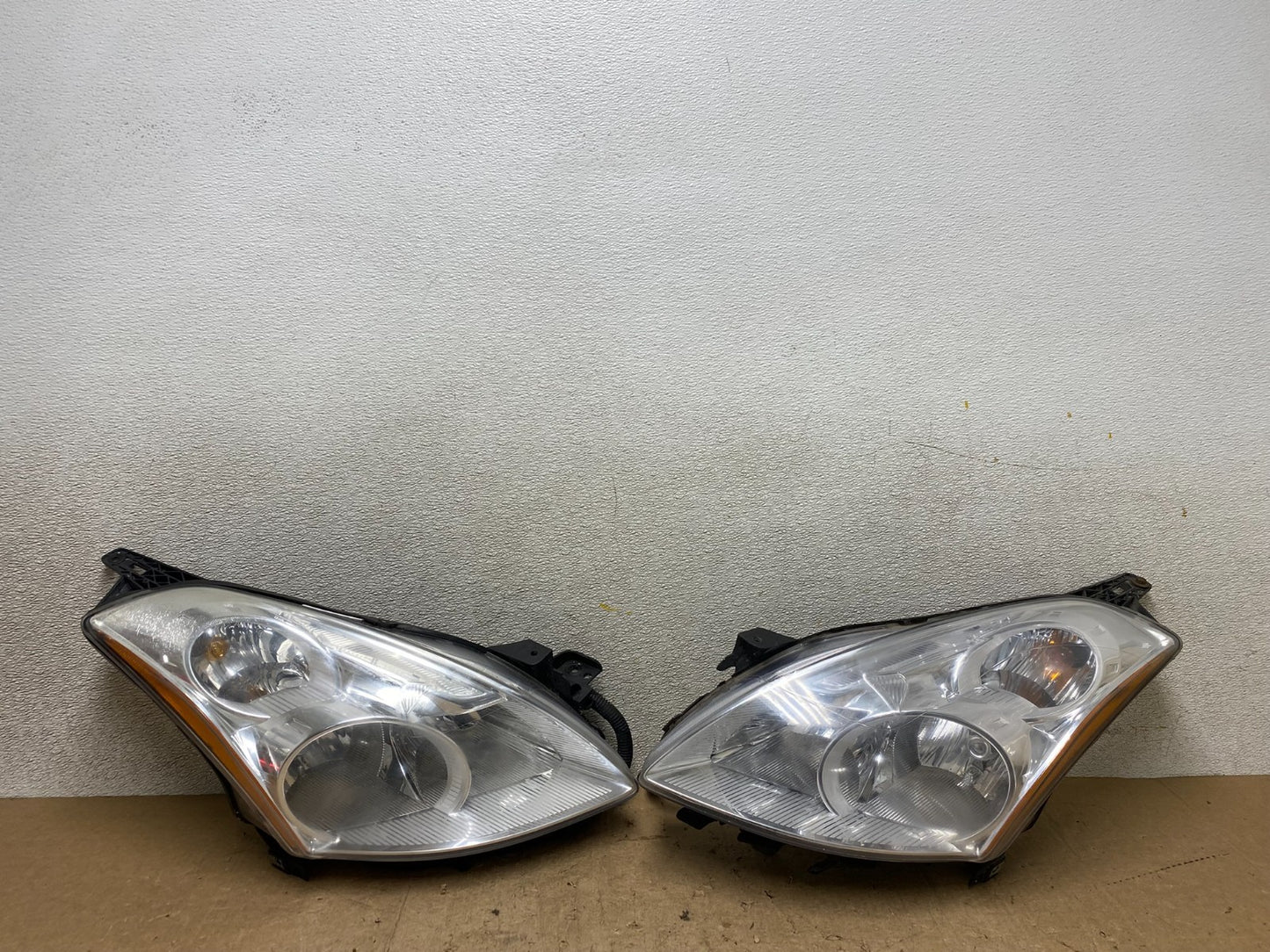 Sedan 2010 2011 2012 Nissan Altima Headlights Halogen Left+Right Side X2533 DW0