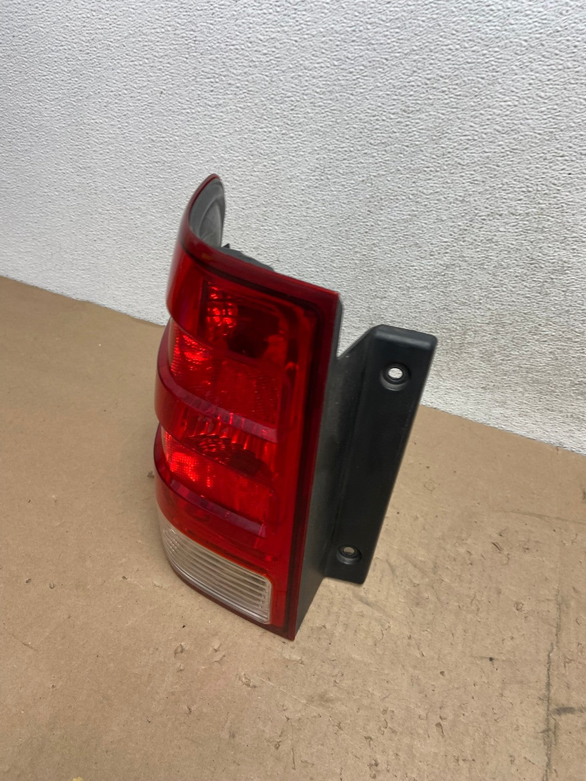 2003 2004 2005 2006 Ford Expedition Left Driver Lh Tail light AG5570 LK1