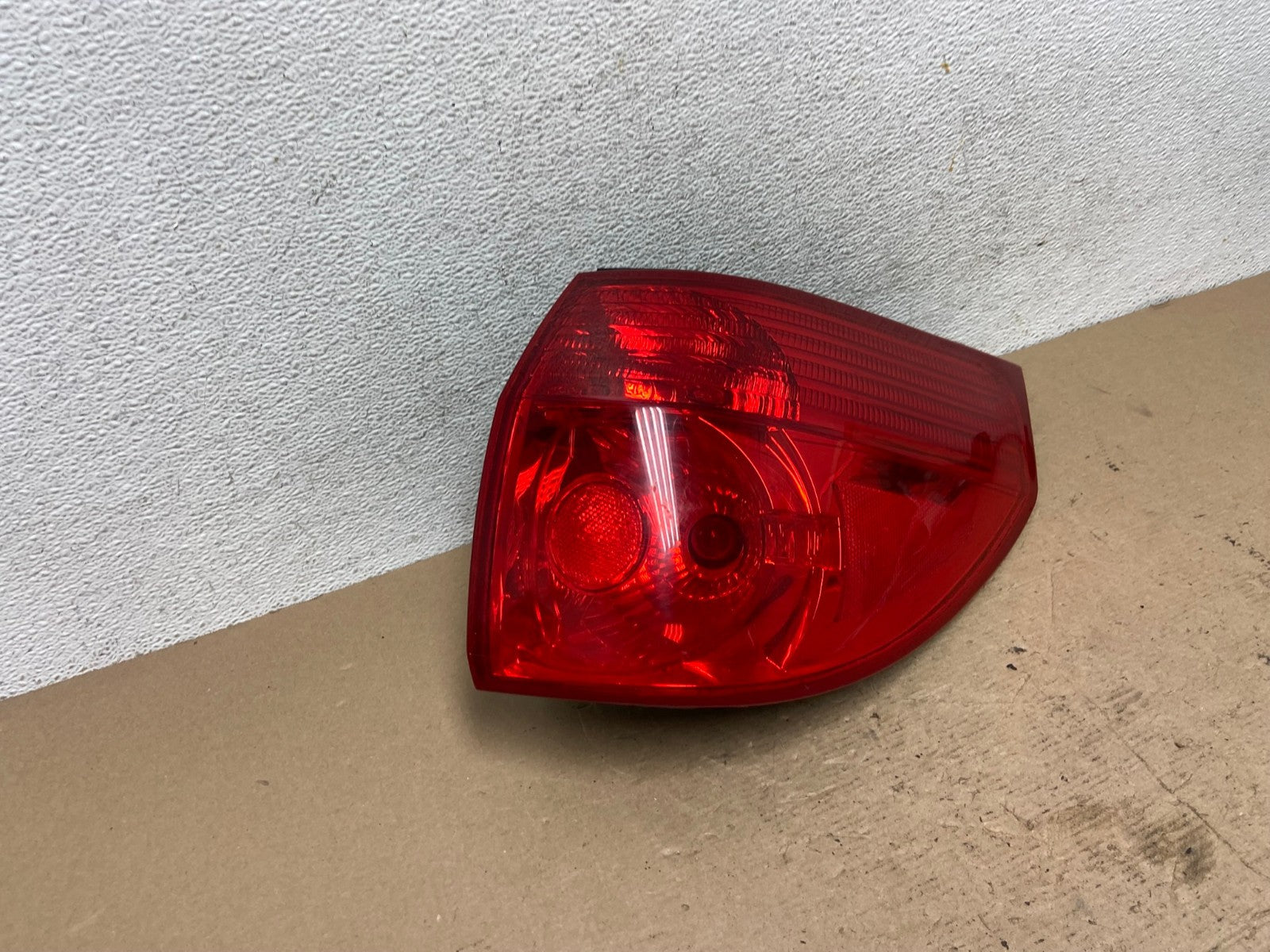 2006 - 2010 Toyota Sienna Right Passenger Side Tail Light AF4939 LK2
