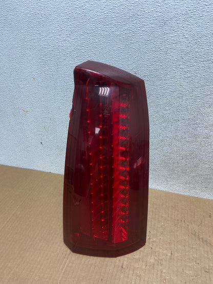 2005 2006 2007 Cadillac STS Right Passenger RH Side Tail Light AI5897 LK0
