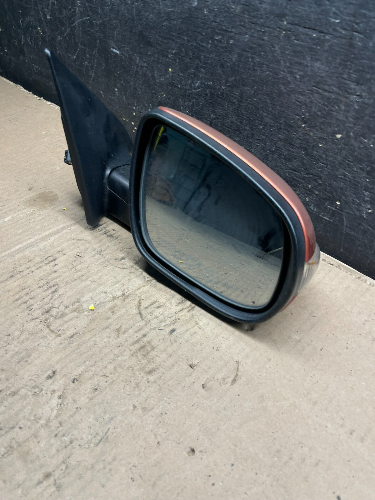 2010 to 2013 Kia Forte Sedan Right Passenger View Turn Signal Mirror T2828 DG9