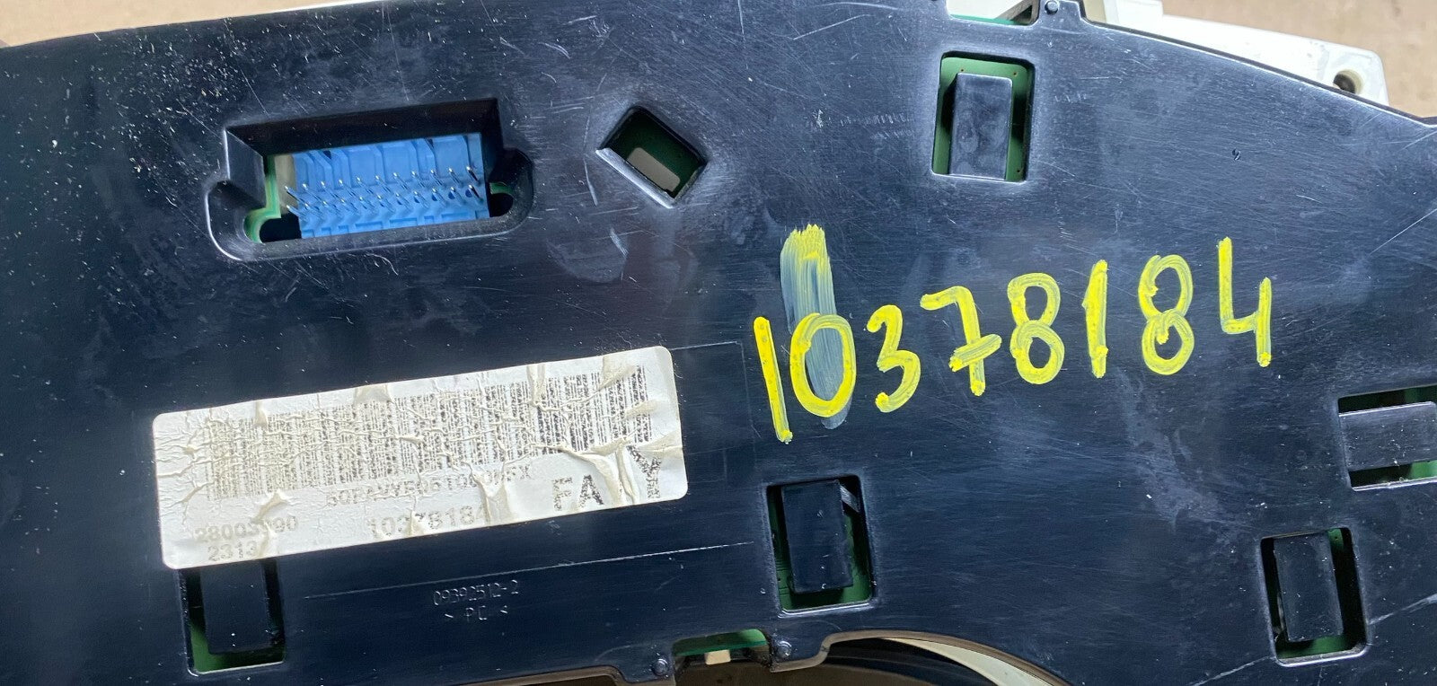 2004 to 2007 Chevrolet Express Speedometer Cluster Gauge E2135 PS7