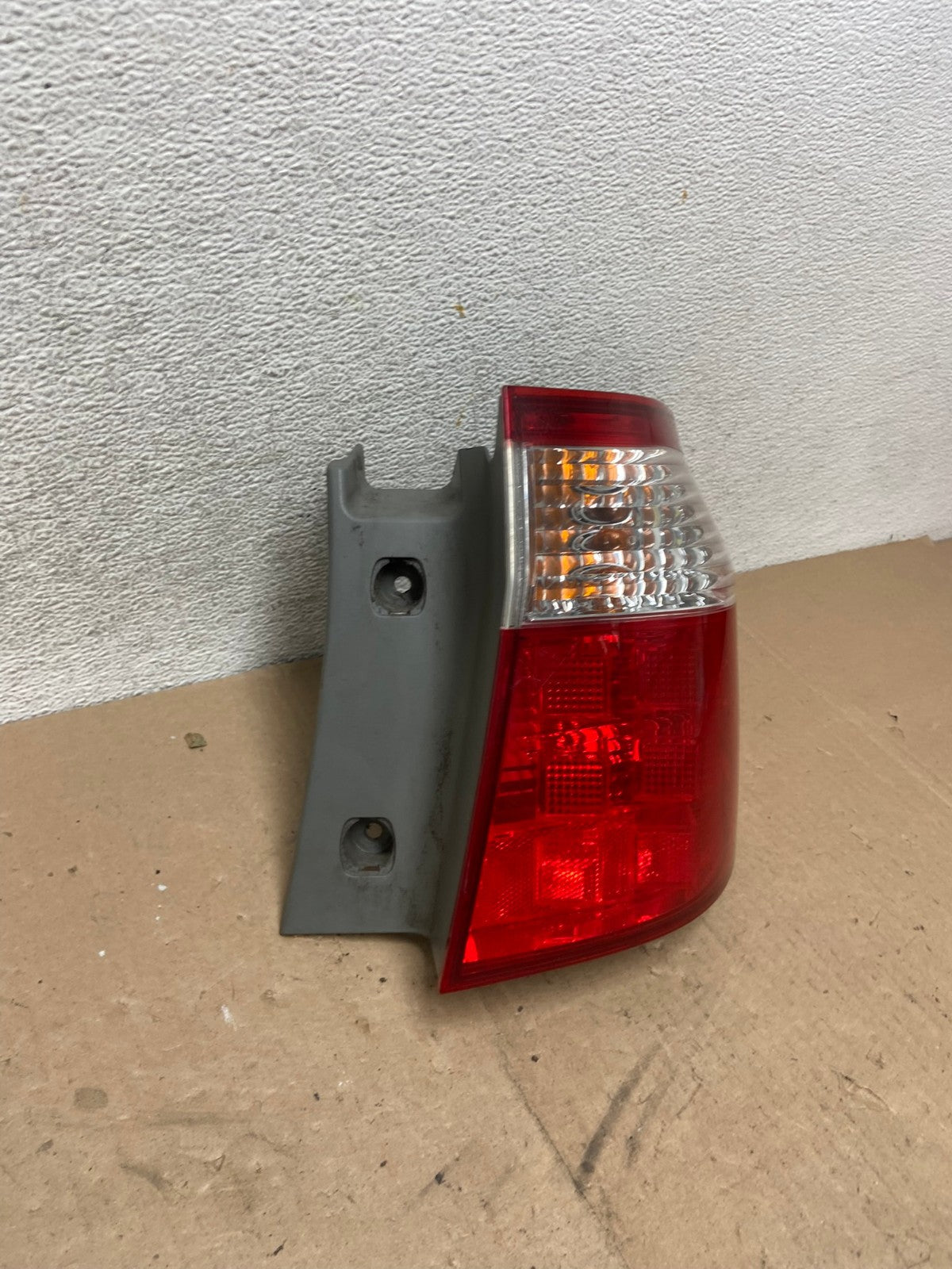 2005 2006 2007 Honda Odyssey Right Passenger RH Side Tail Light AG4803 LK2