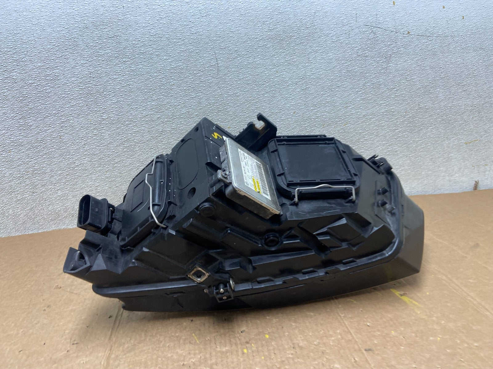 2009 to 2012 Audi Q5 Right Passenger RH Side Xenon HID Headlight AA1598 DW5