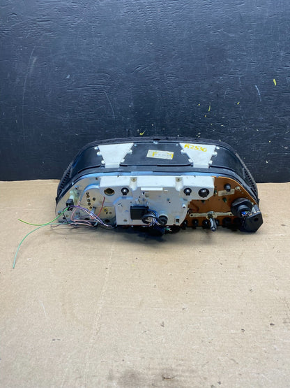 1986-1991 Mercedes W126 E300 Instrument Cluster Speedometer r2530 DG4
