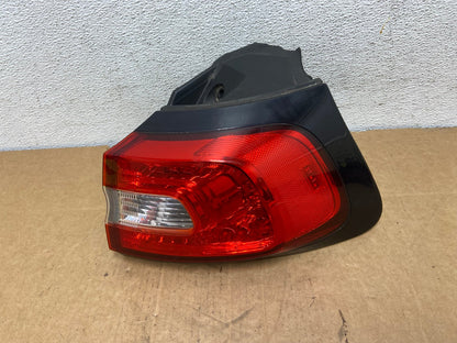 2014 to 2018 Jeep Cherokee Right Passenger RH Side Tail Light AD5462 LK0