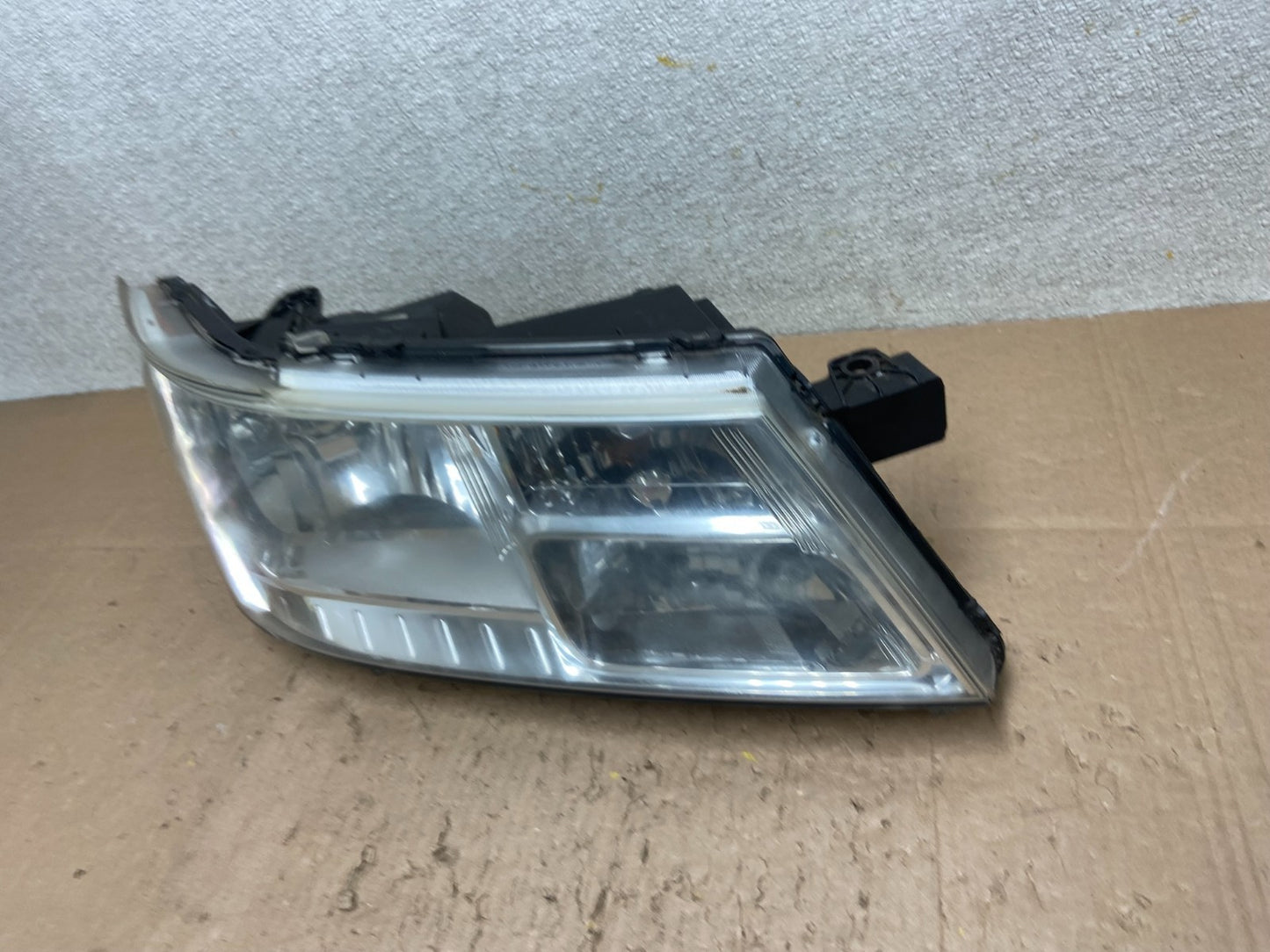 2009 to 2017 Dodge Journey Headlight Right Passenger Rh Halogen Oem Y3062 DW1