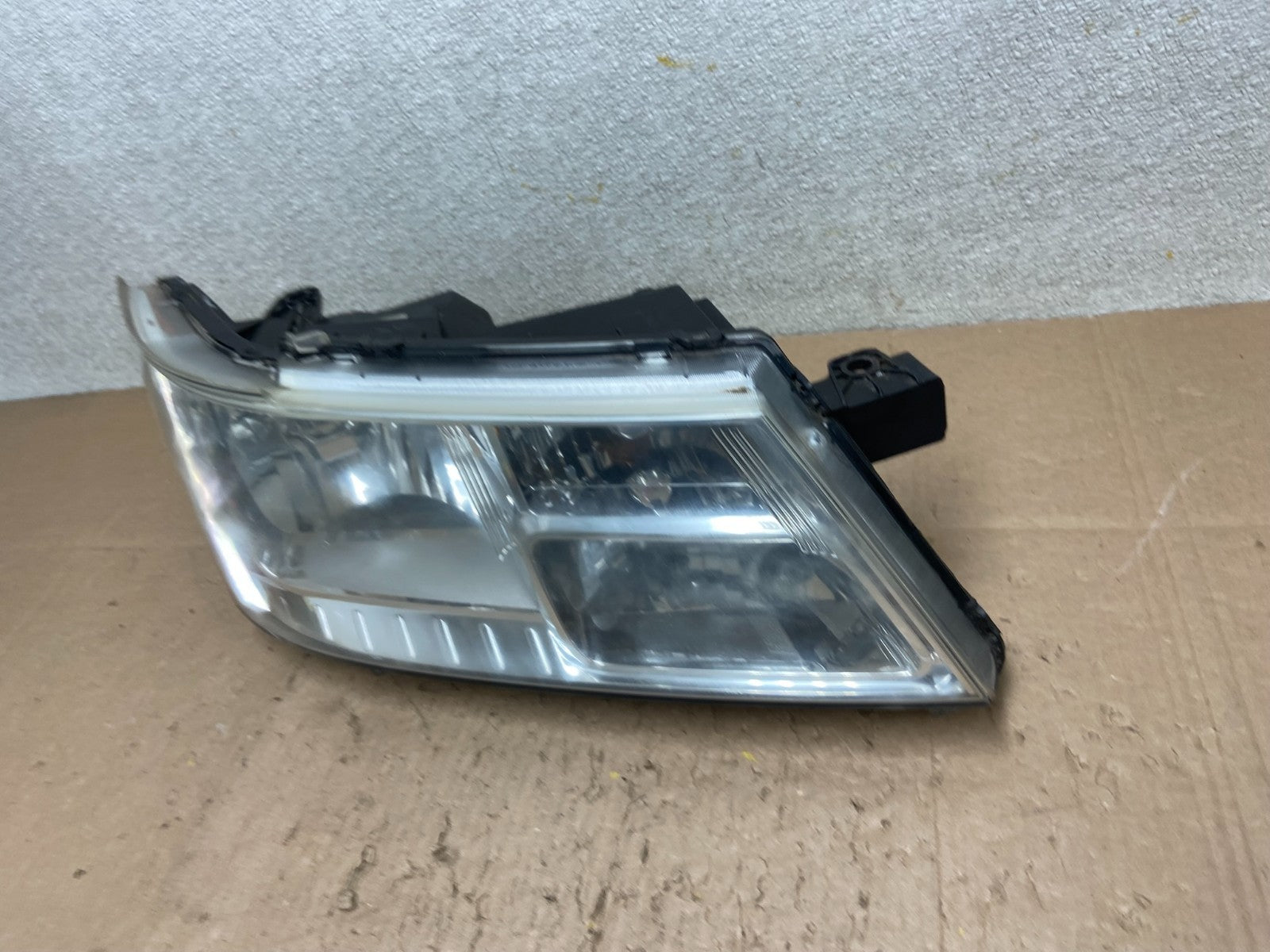 2009 to 2017 Dodge Journey Headlight Right Passenger Rh Halogen Oem Y3062 DW1