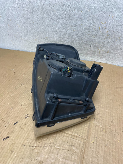 2002 to 2009 Gmc Envoy Left Driver Lh Side Headlight Halogen AI8050 DW5